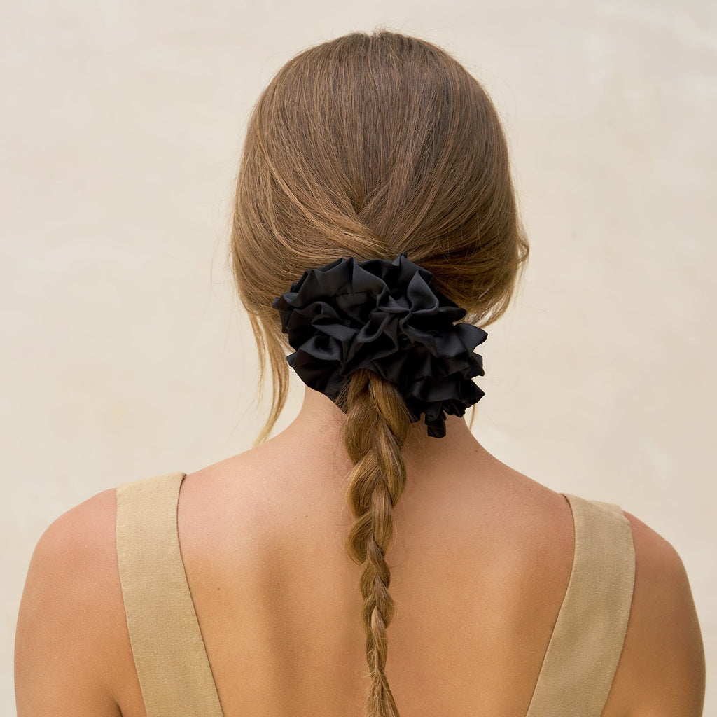 Black Ruffle Scrunchie
