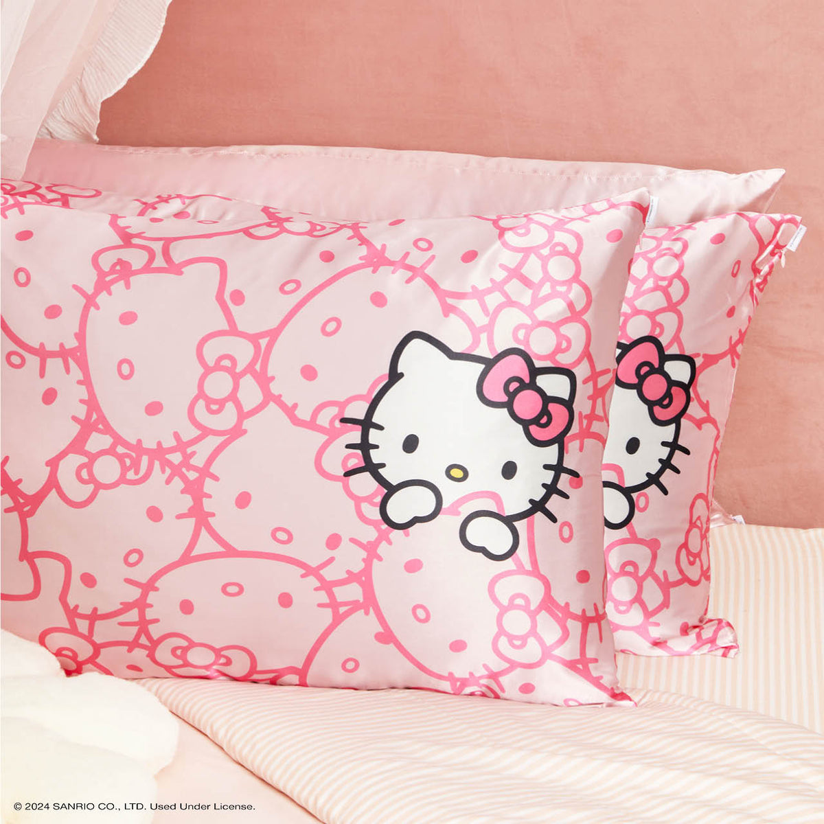 Kitsch x Hello Kitty Satin Pillowcase in Pink Hello Kitty Faces - King